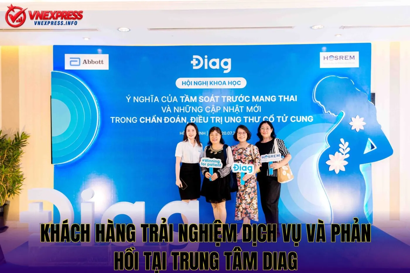 Khách hàng trải nghiệm dịch vụ và phản hồi tại trung tâm Diag