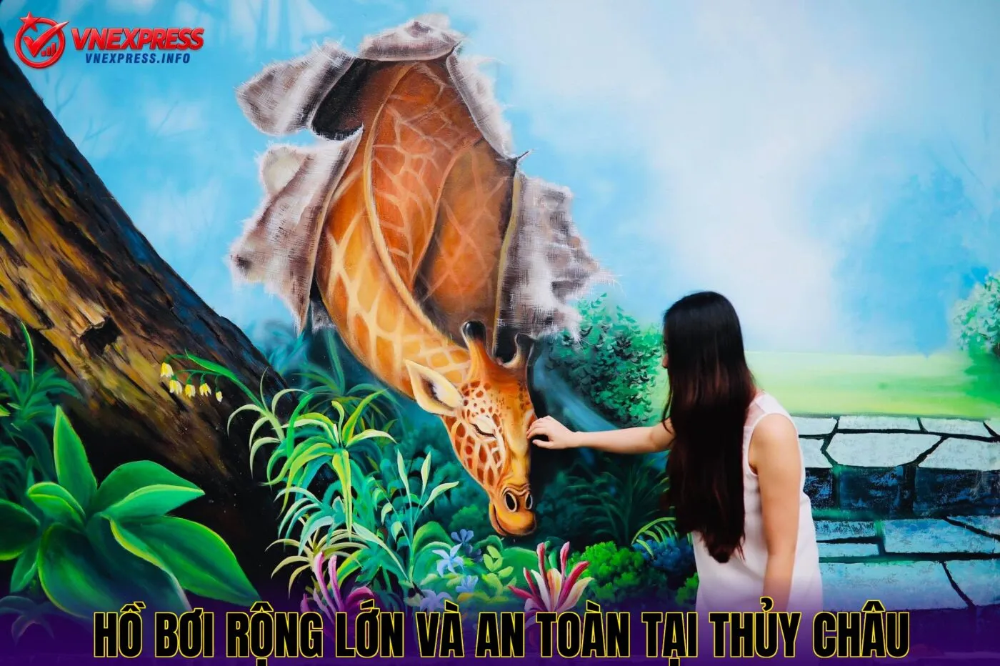 Hồ bơi rộng lớn và an toàn tại Thủy Châu